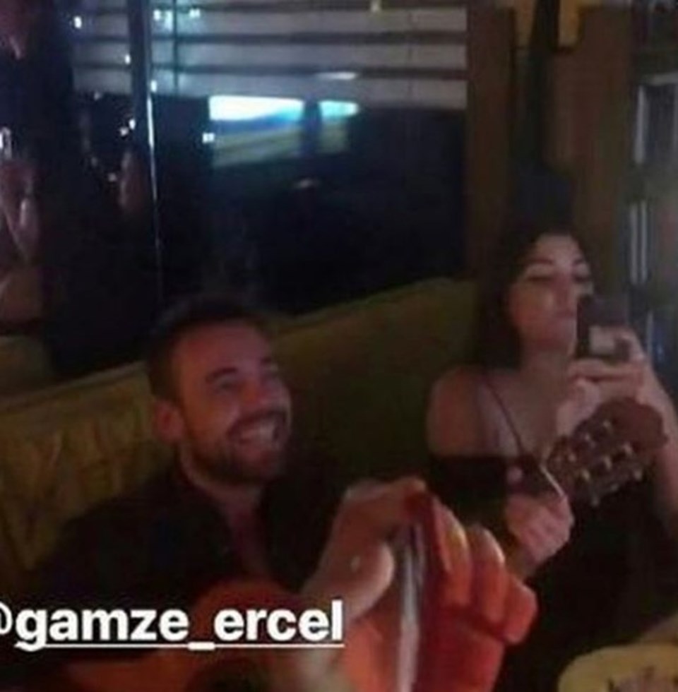 Murat Dalkılıç ile Hande Erçel birlikte görüntülendi - 1