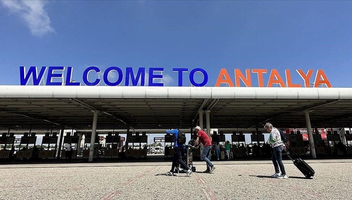 Antalya'ya 7 ayda 8 milyon 184 bin 89 turist