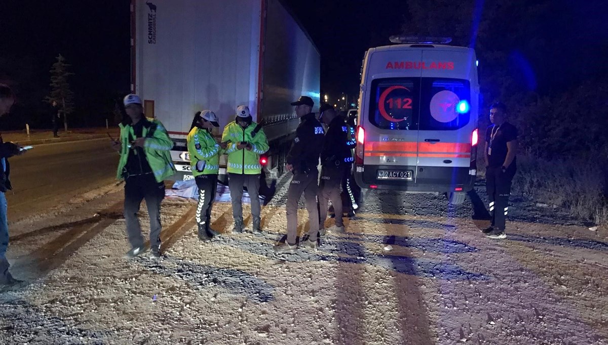 Karşıya geçmek isterken TIR çarptı