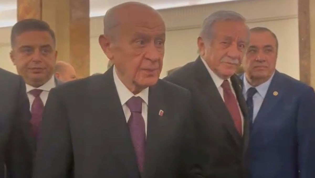 Devlet Bahçeli'den bildiri tepkisi | Genel Kurulu terk etti Devlet Bahçeli'den bildiri tepkisi | Genel Kurulu terk etti