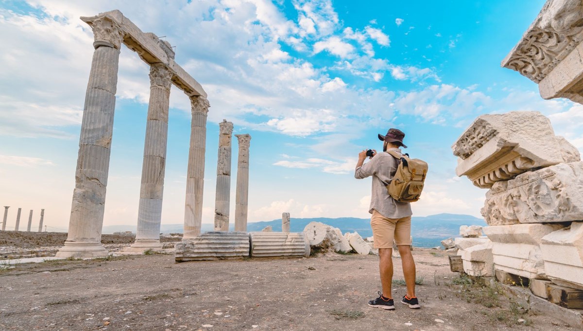 Kültür ve Turizm Bakanı Ersoy: 2028'de 100 milyon turist, 120 milyar gelire gelmeliyiz