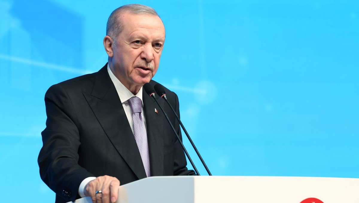 Erdoğan: Kimse yargıya parmak sallayamaz