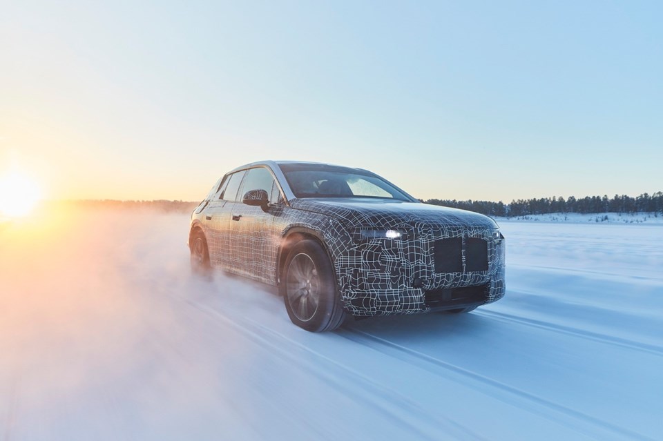 BMW iNEXT adım adım seri üretime yaklaşıyor - 1