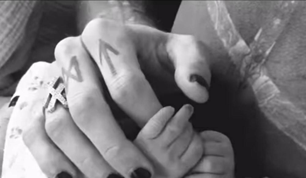 Megan Fox dördüncü kez anne oldu - 4