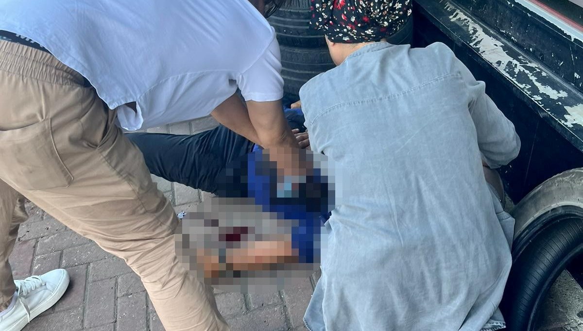 Park sebebiyle tartıştığı baba ve oğlunu öldürdü Park sebebiyle tartıştığı baba ve oğlunu öldürdü