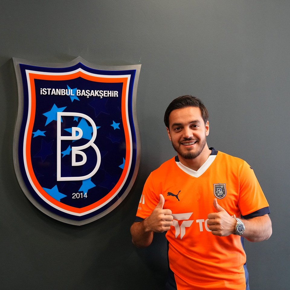 Yusuf Sarı resmen Başakşehir'de - 1