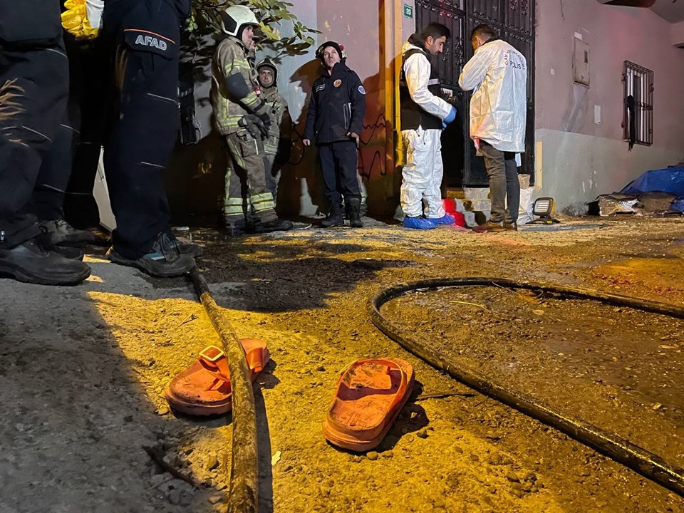 SON DAKİKA HABERİ: Bursa'da yangın faciası: 8'i çocuk 9 kişi hayatını kaybetti - 3