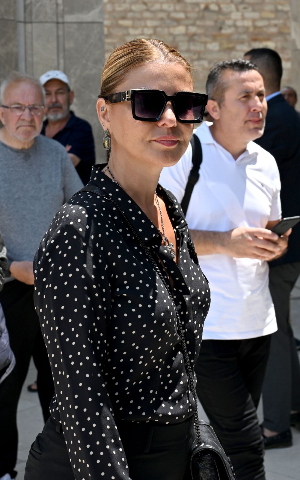 MFÖ'nün usta ismi Özkan Uğur'a veda! Özkan Uğur son yolculuğuna uğurlandı - 56