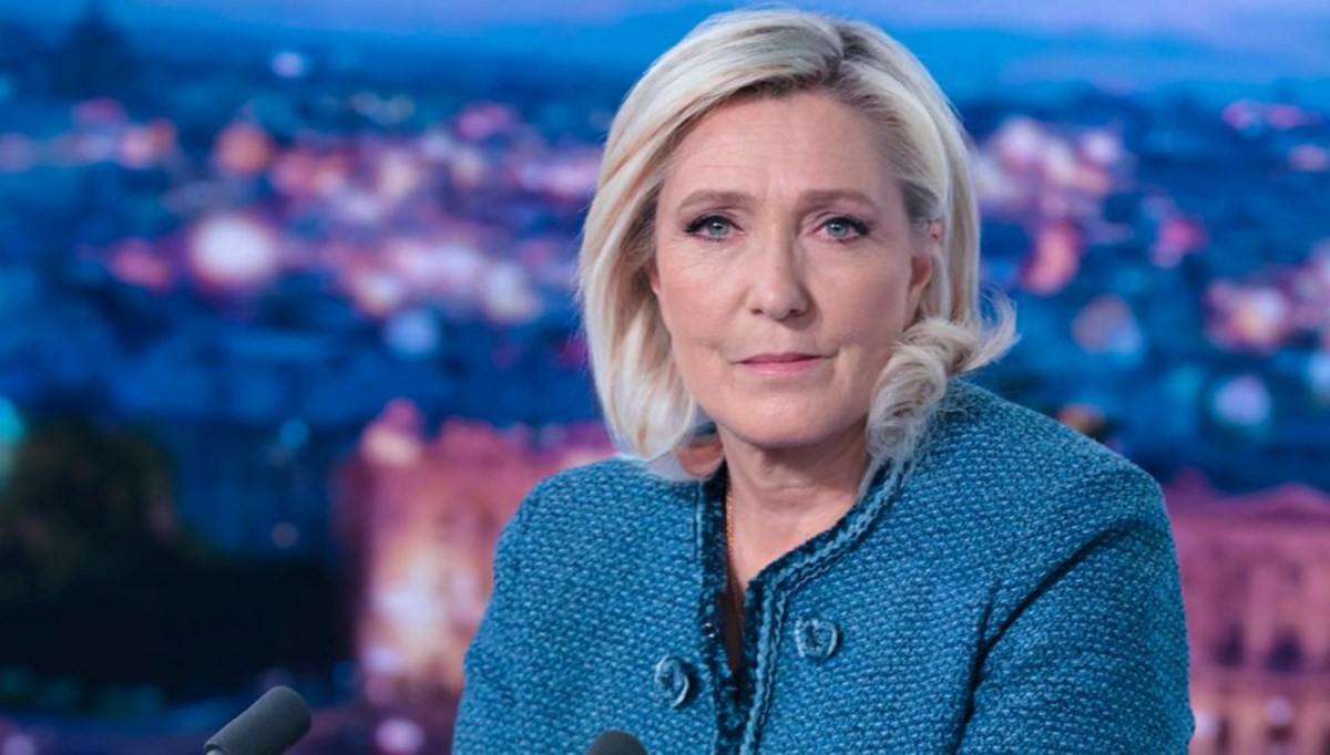 Fransızlar Le Pen kararını destekliyor