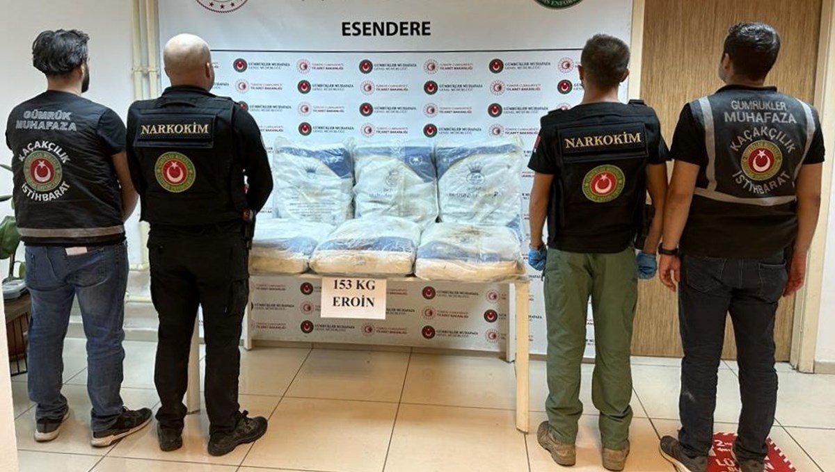 Sınır kapısında 153 kilogram uyuşturucu ele geçirildi Sınır kapısında 153 kilogram uyuşturucu ele geçirildi