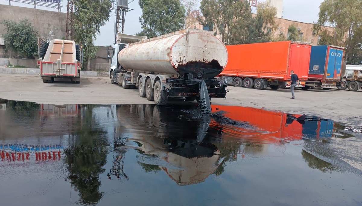 26 ton petrol yola döküldü