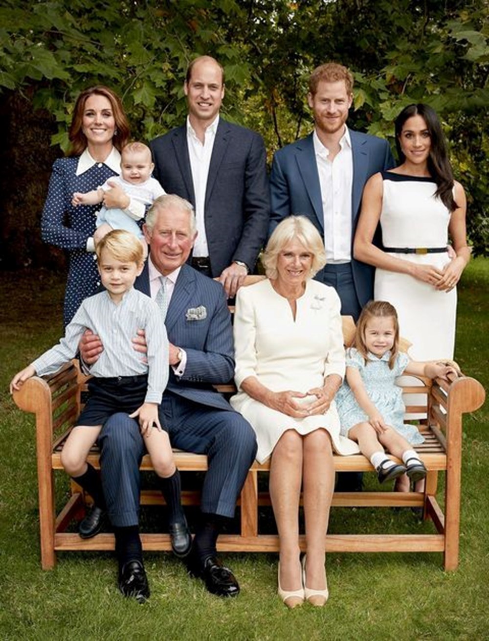 İngiltere'nin yeni kralının sosis parmakları endişe kaynağı oldu: 3. Charles hasta mı? - 6