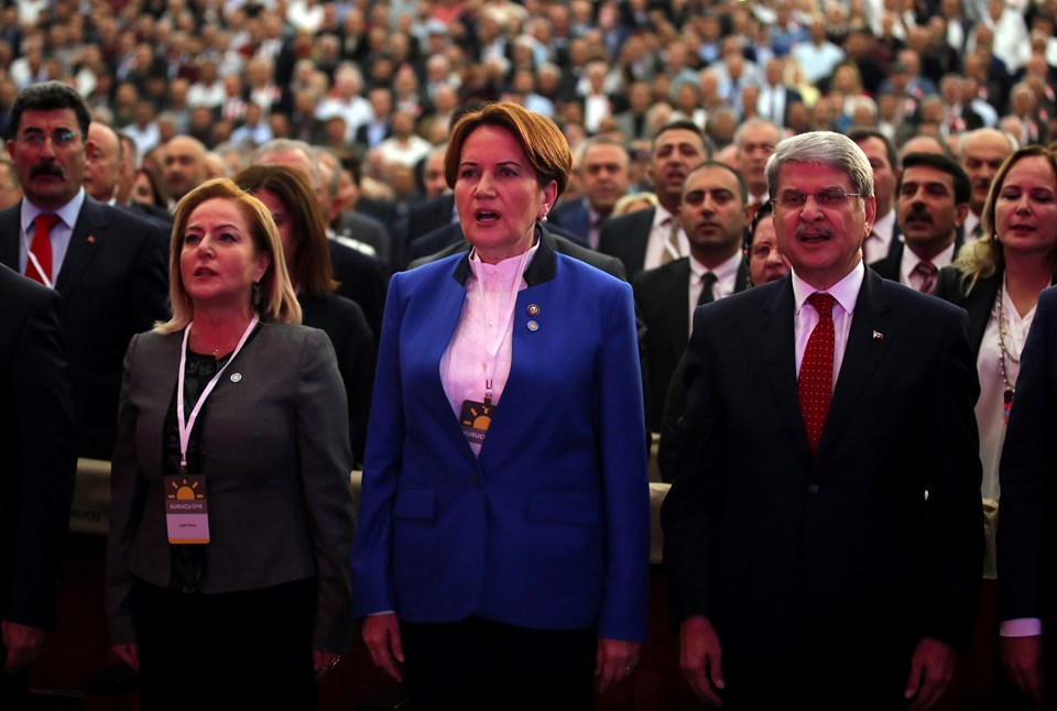 Meral Akşener: Benim cumhurbaşkanı olmamı istiyorlar (İyi Parti kuruldu) - 2