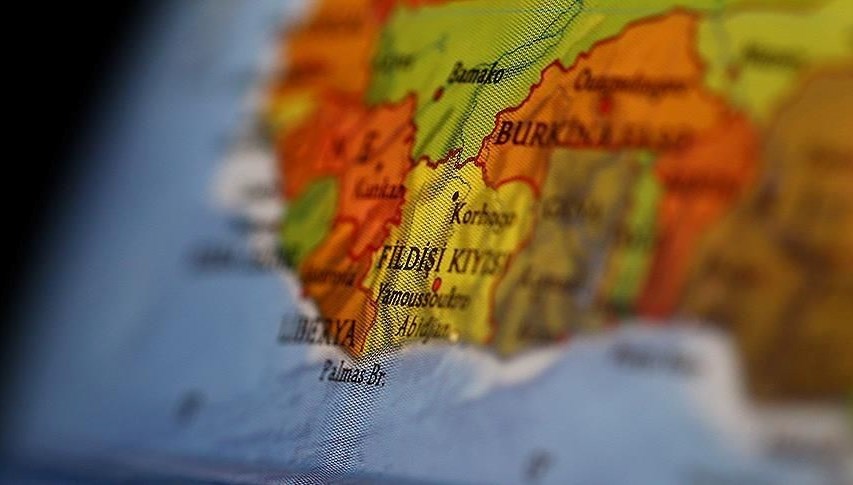 Fildişi Sahili'nde halk sandık başında