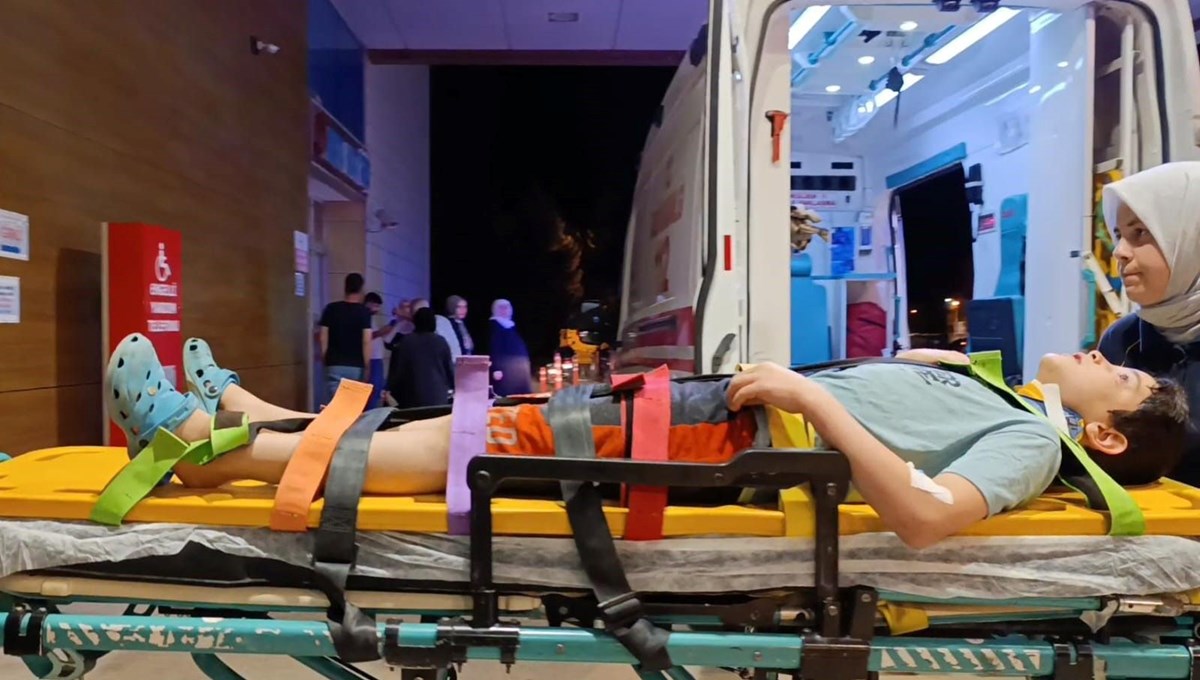 Annesinin elini bıraktı gözünü hastanede açtı Annesinin elini bıraktı gözünü hastanede açtı