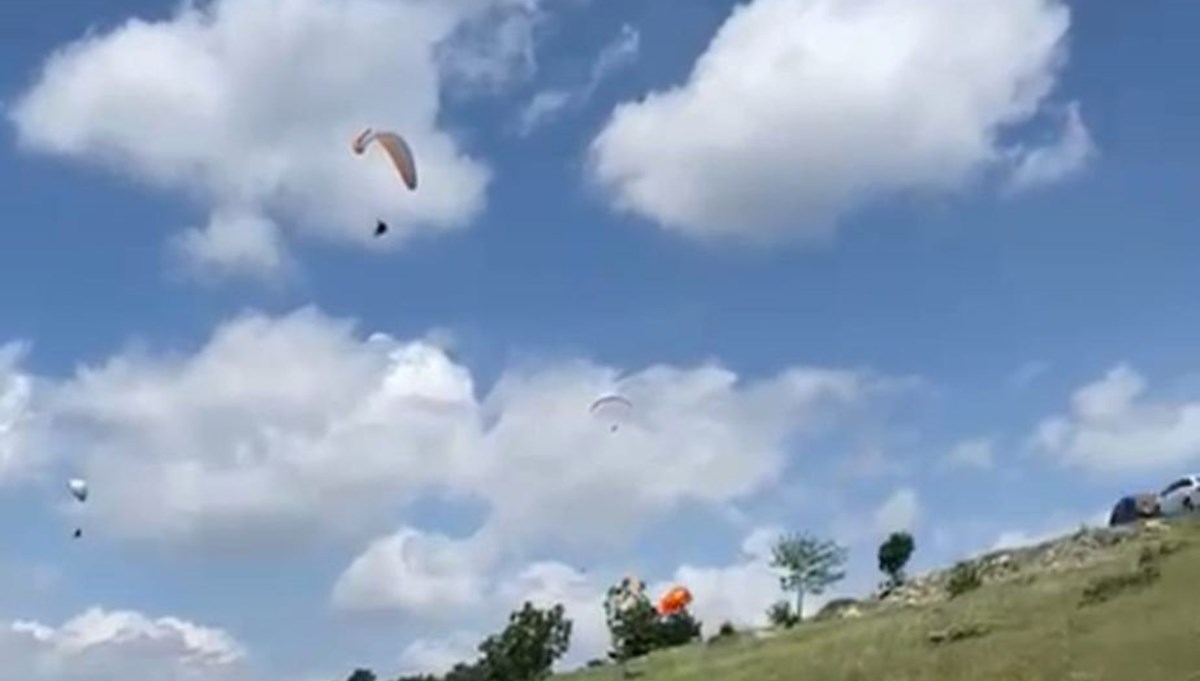 Yamaç paraşütleri havada birbirine dolandı! 1 ölü 2 yaralı