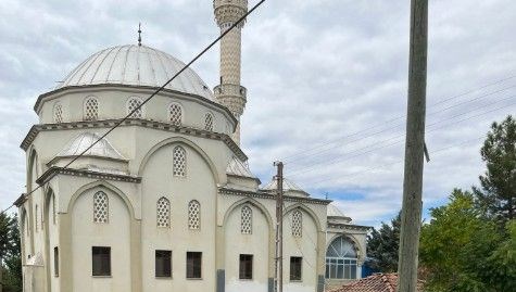 Caminin kubbesinden düşen işçi öldü