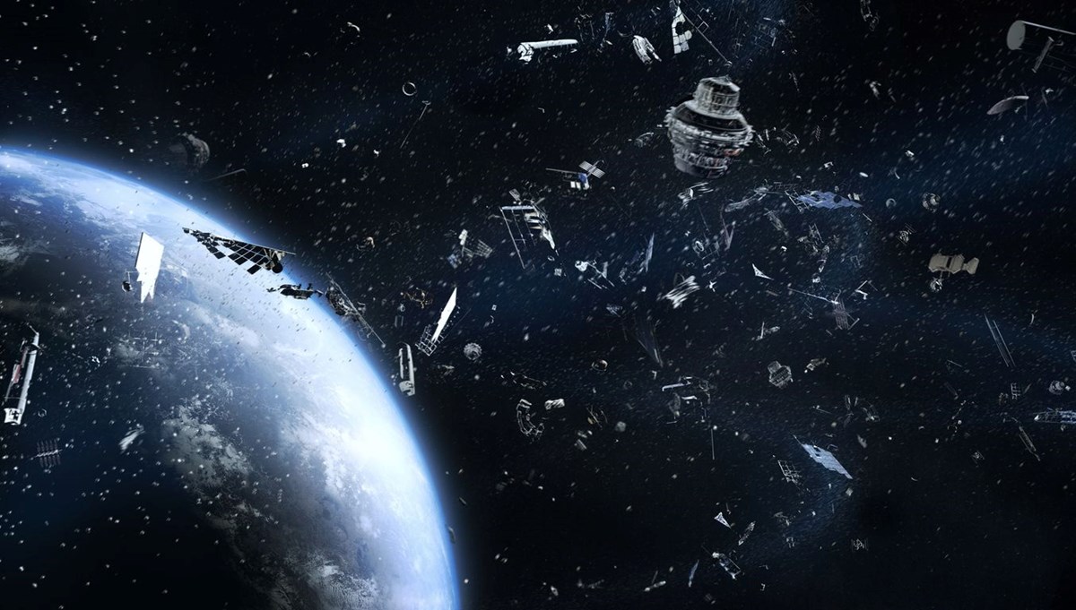 NASA'nın kullanım dışı uydusunda patlama