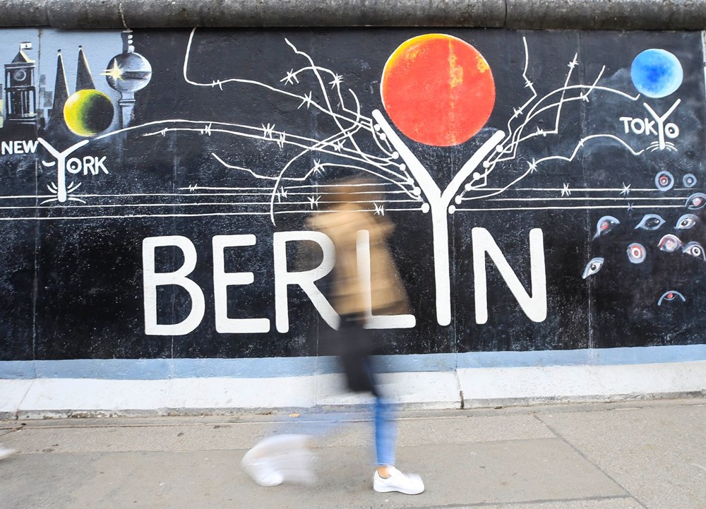 �Utanç duvarı� olarak anılan Berlin Duvarı 29 yıl önce yıkıldı Son �Utanç duvarı� olarak anılan Berlin Duvarı 29 yıl önce yıkıldı Son