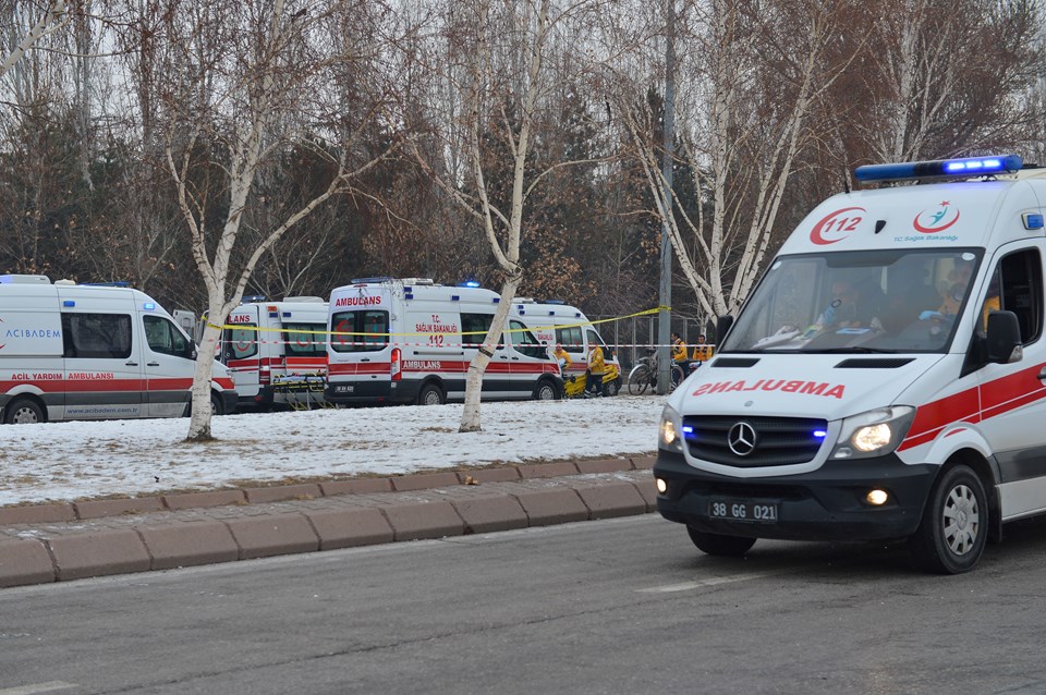 Kayseri'de bombalı araçla terör saldırısı: 14 şehit - 3