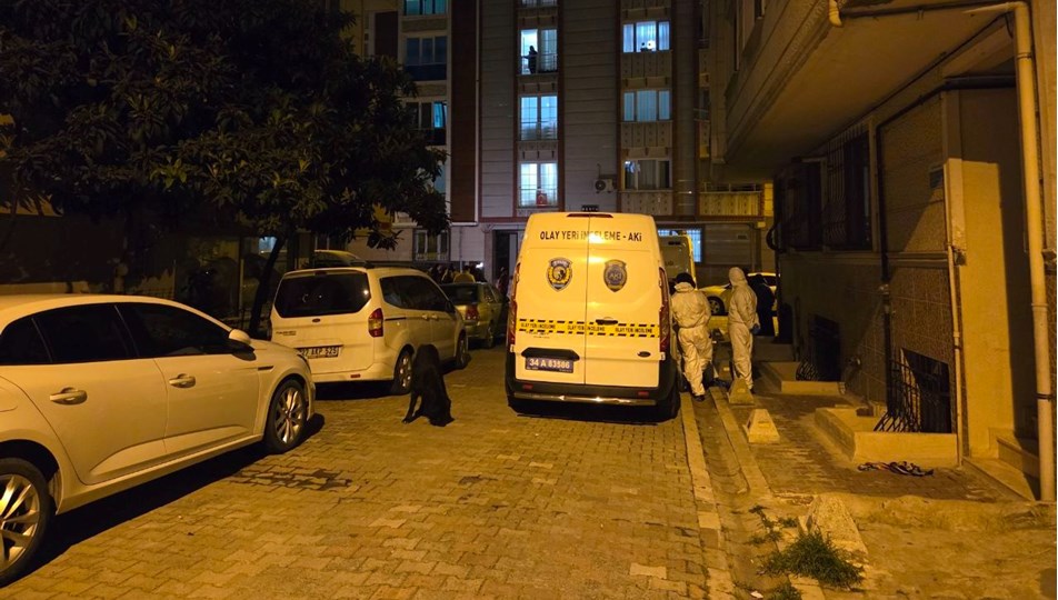 Esenyurt'ta dehşet: Kız arkadaşını bıçakladı, annesini öldürdü