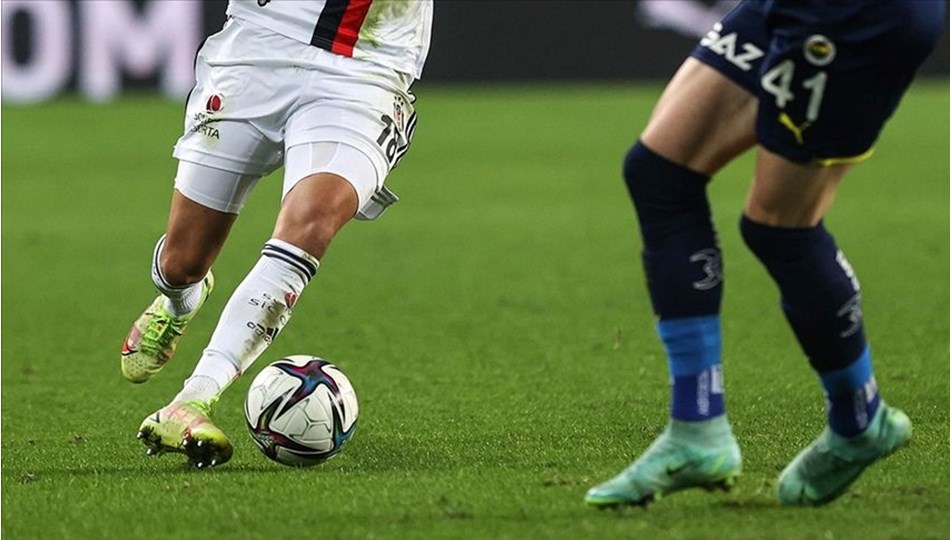 Derbi öncesi Beşiktaş ve Fenerbahçe taraftar gruplarından sükunet çağrısı