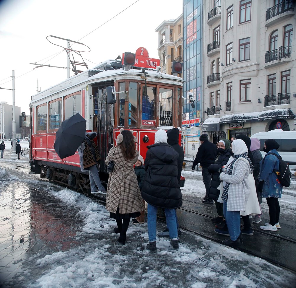 İstanbul'da İzlanda kışı: Boğaz'da gemi trafiği çift yönlü askıya alındı - 7