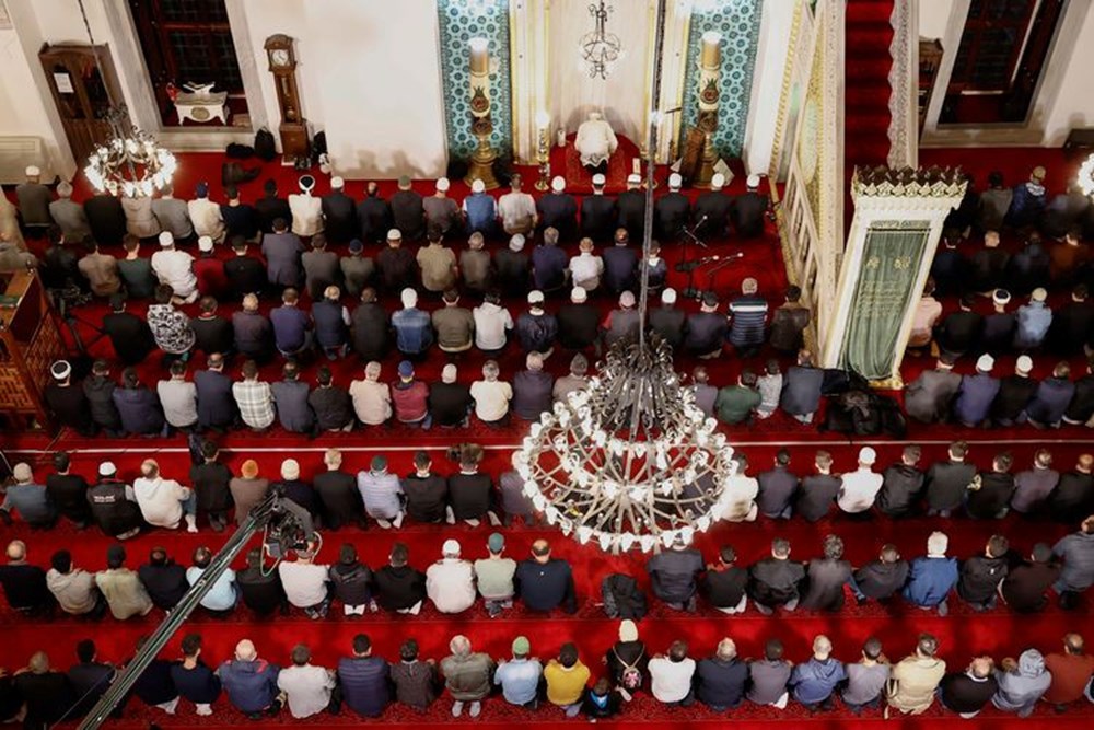 2025'te Hangi İlde Bayram Namazı Kaçta? Diyanet'ten İl İl Namaz Vakitleri Rehberi 74 mVYOXbUAN0eVMntpQWFI6g