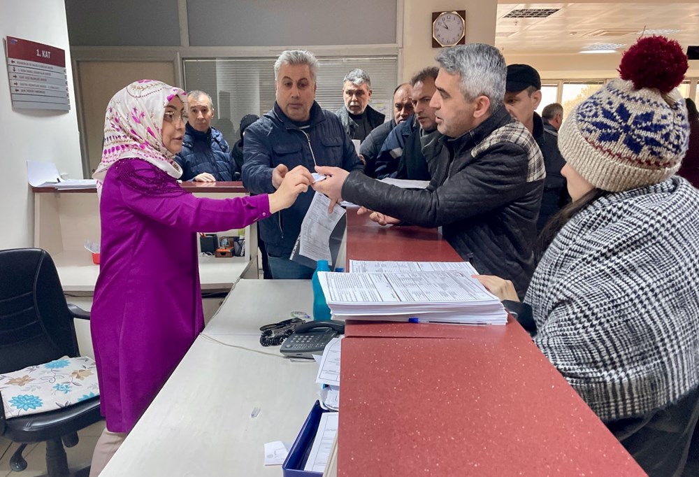 SGK binalarında EYT yoğunluğu - 15