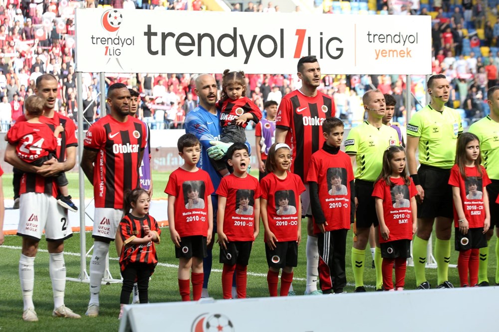 Süper Lig için son 90 dakika! Asırlık çınar 4 yıl sonra dönüyor - 7