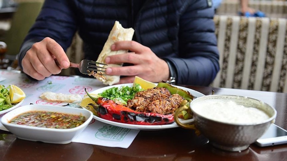 Şanlıurfa'dan damak çatlatan lezzet: Keme kebabı (Sadece 1 ay yenilebiliyor) - 1