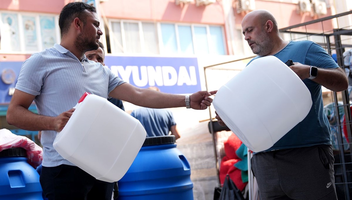 Saatler sürecek su kesintisi başlıyor: İzmirliler alışverişe koştu, satışlar patladı
