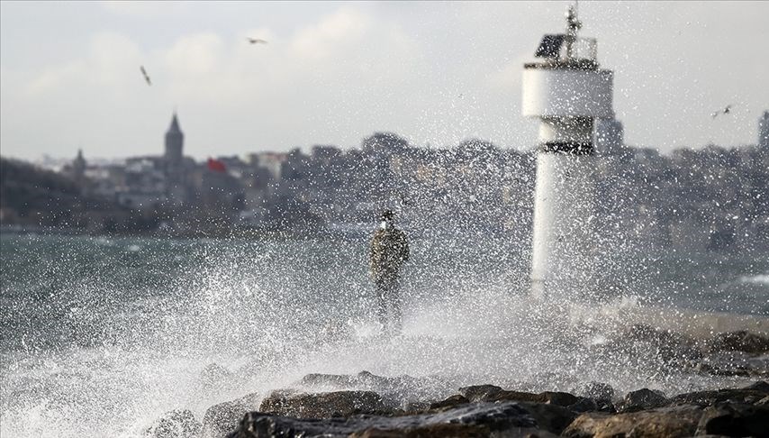 İstanbul Valiliği’nden fırtına uyarısı