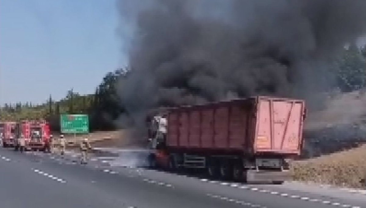 TEM Otoyolu’nda TIR yangını