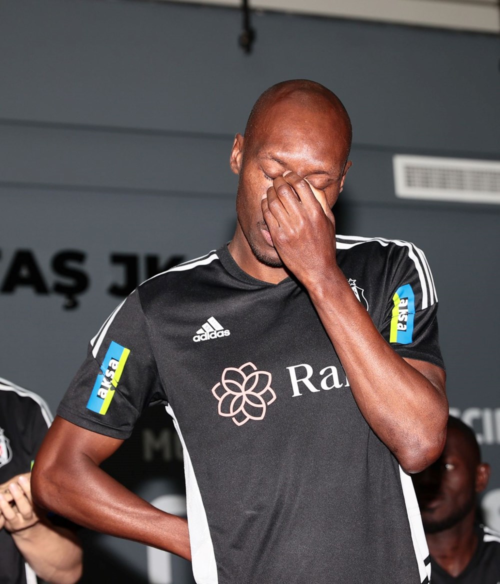 Atiba Hutchinson'dan Beşiktaş'a gözyaşlarıyla veda - 5