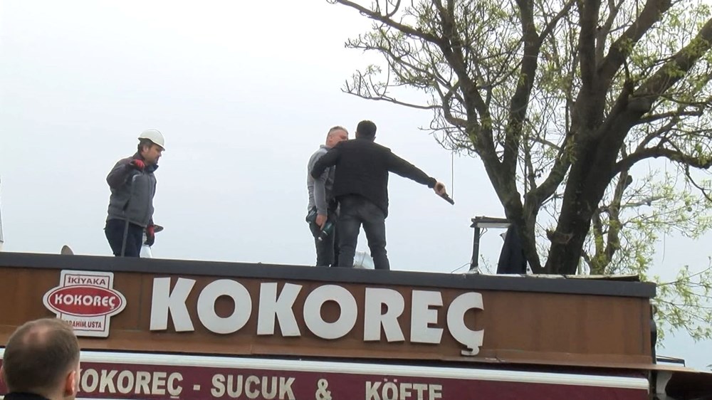 Üsküdar'da yıkımı silahıyla engelledi - 4