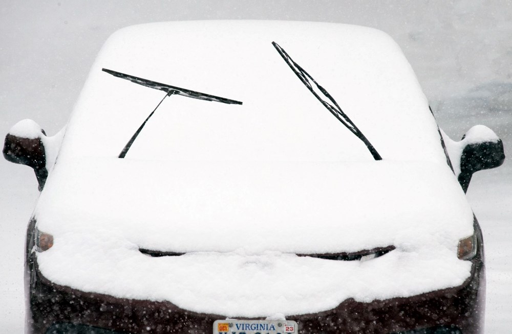 ABD'de sert kış: Araçlar yoldan çıktı, yüz binlerce kişi elektriksiz kaldı - 4