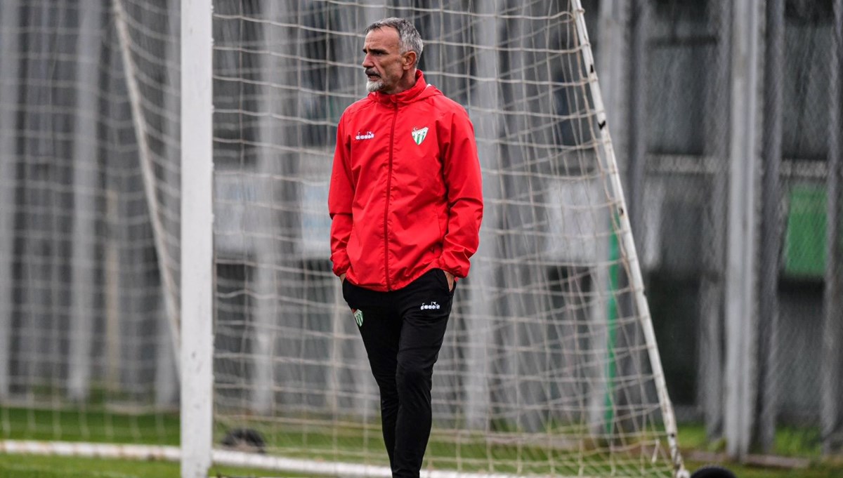 Bursaspor'da Murat Sözkesen dönemi sona erdi Bursaspor'da Murat Sözkesen dönemi sona erdi