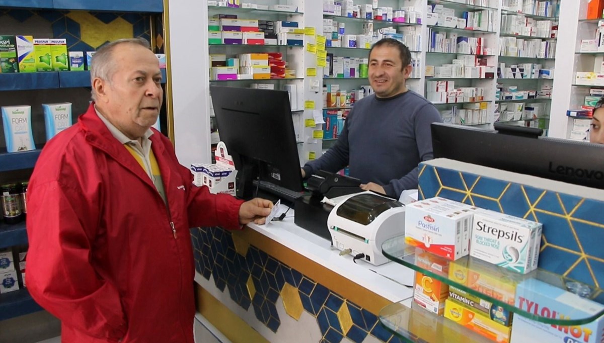 Eczaneye gidip ölü olduğunu öğrendi: 12 gün sonra yeniden doğdu Eczaneye gidip ölü olduğunu öğrendi: 12 gün sonra yeniden doğdu
