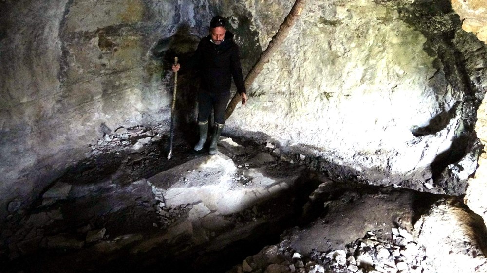 Kayalar oyularak yapılan Pedromida Kilisesi definecilerin hedefi haline geldi - 9