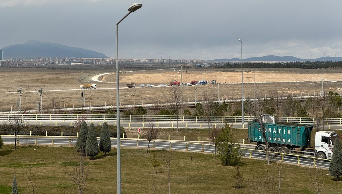 Konya'da Türk Yıldızları uçağı düştü