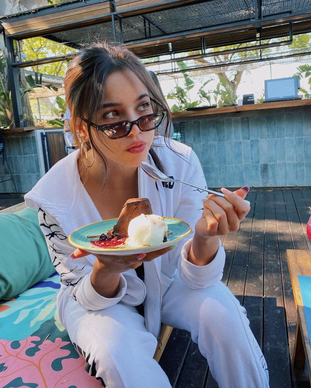 Neymar ile Arjantinli şarkıcı Emilia Mernes için aşk iddiası - 3