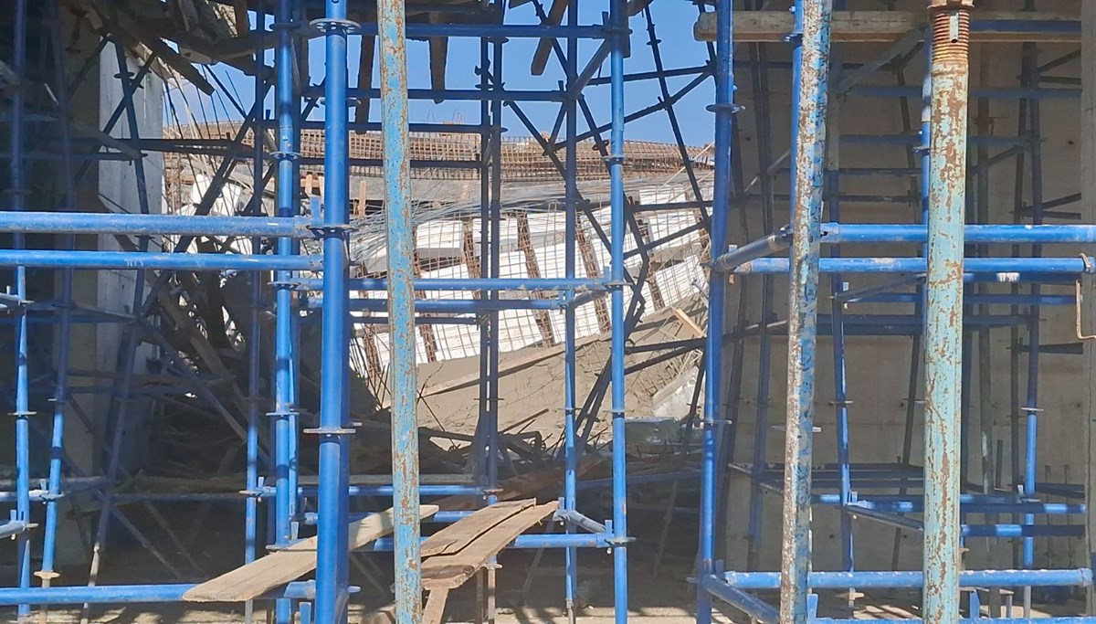 Bursa’da inşaatta beton kalıbı patladı: 5 işçi yaralı Bursa’da inşaatta beton kalıbı patladı: 5 işçi yaralı