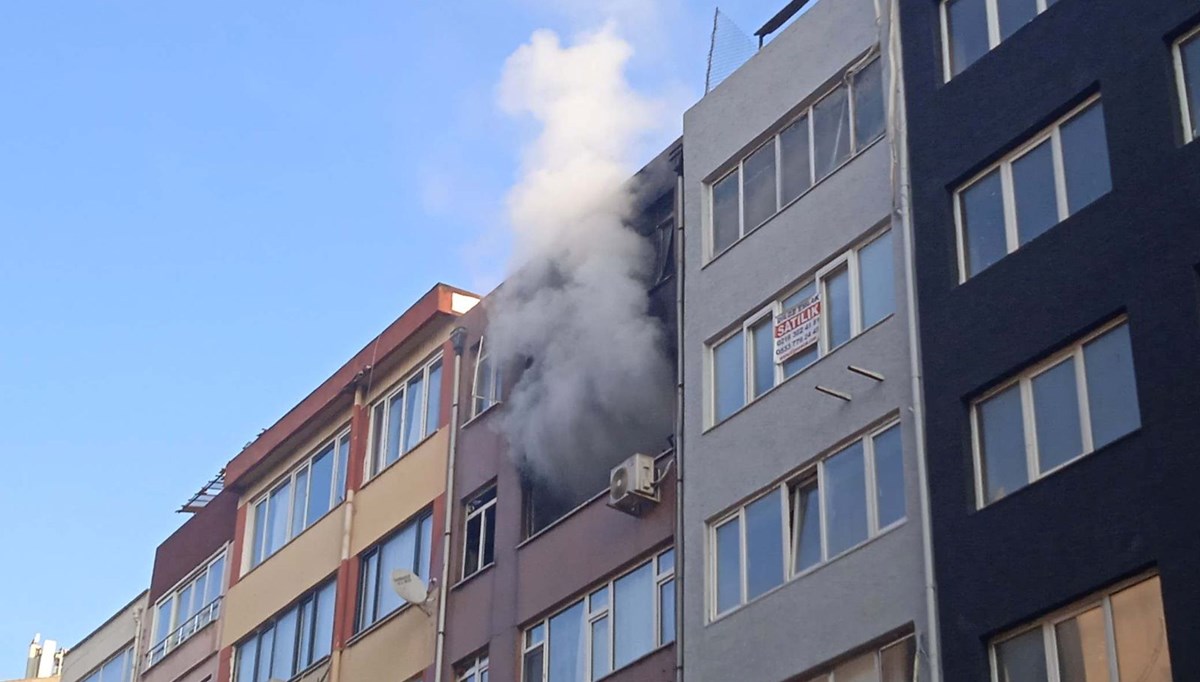 Kadıköy'de 7 katlı binada çıkan yangın söndürüldü