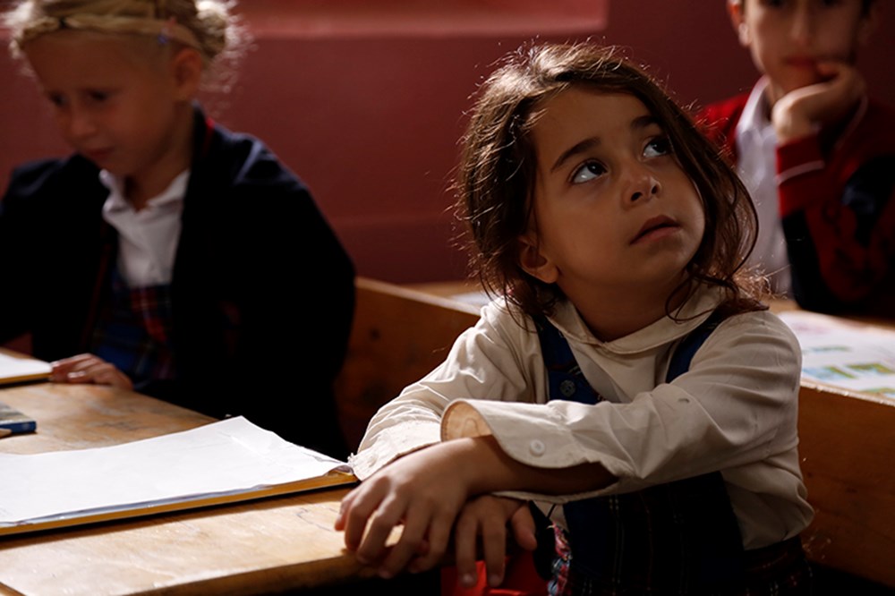 Melek için sokaklar evden daha güvenli (Yeni dizi Anne) - 1