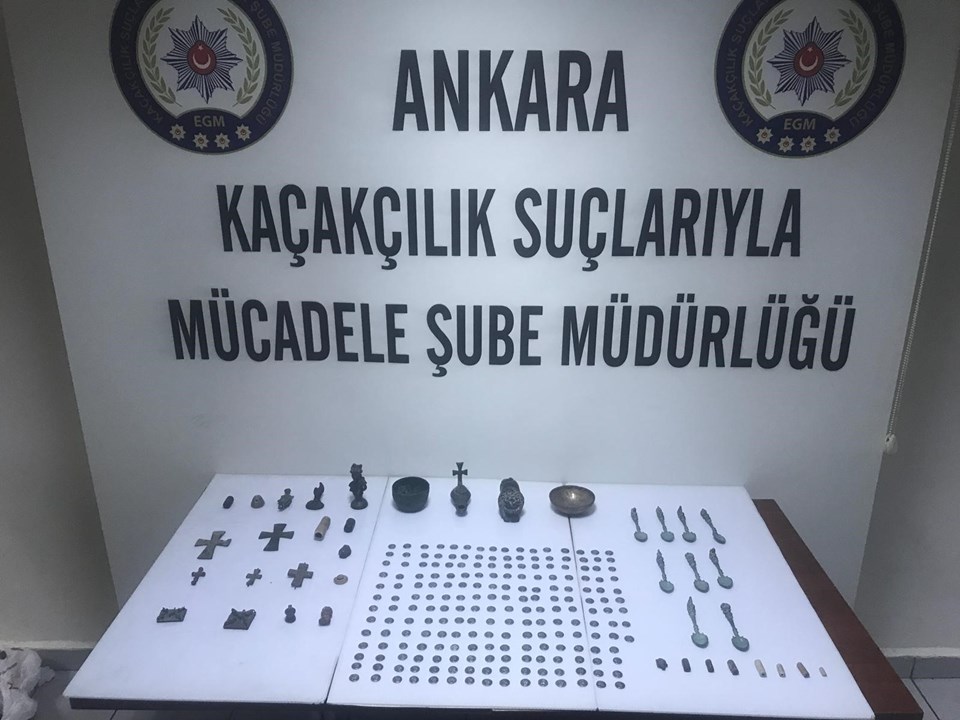 5 milyon liralık "tarihi eser" pazarlığına polis baskını: 4 gözaltı - 1