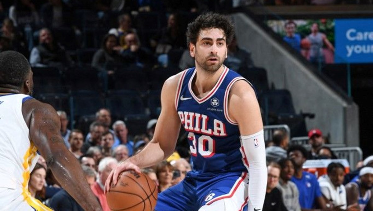 NBA'de 76ers forması giyen Furkan Korkmaz, takas edildi NBA'de 76ers forması giyen Furkan Korkmaz, takas edildi