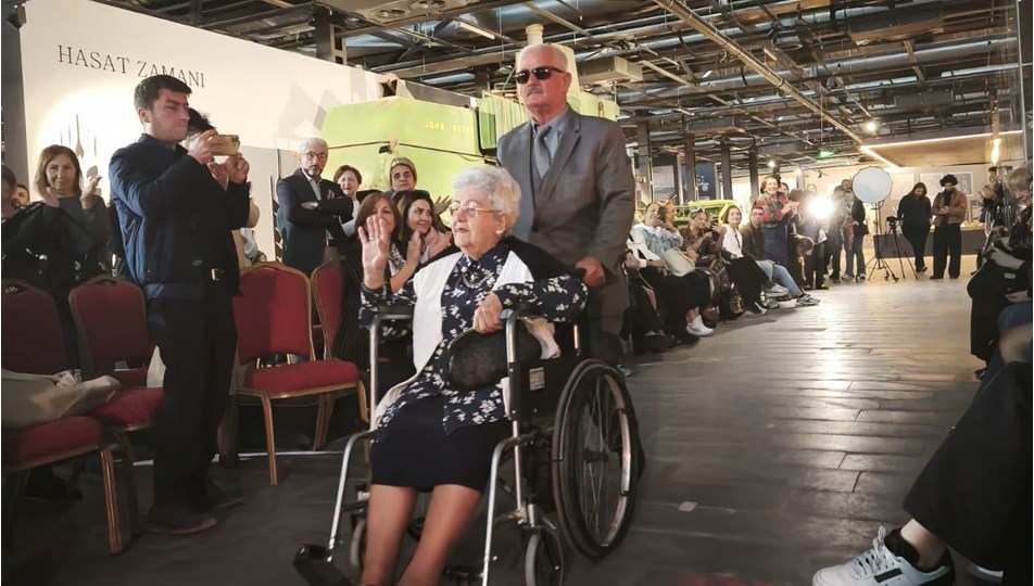 70 yaşında podyuma çıktılar