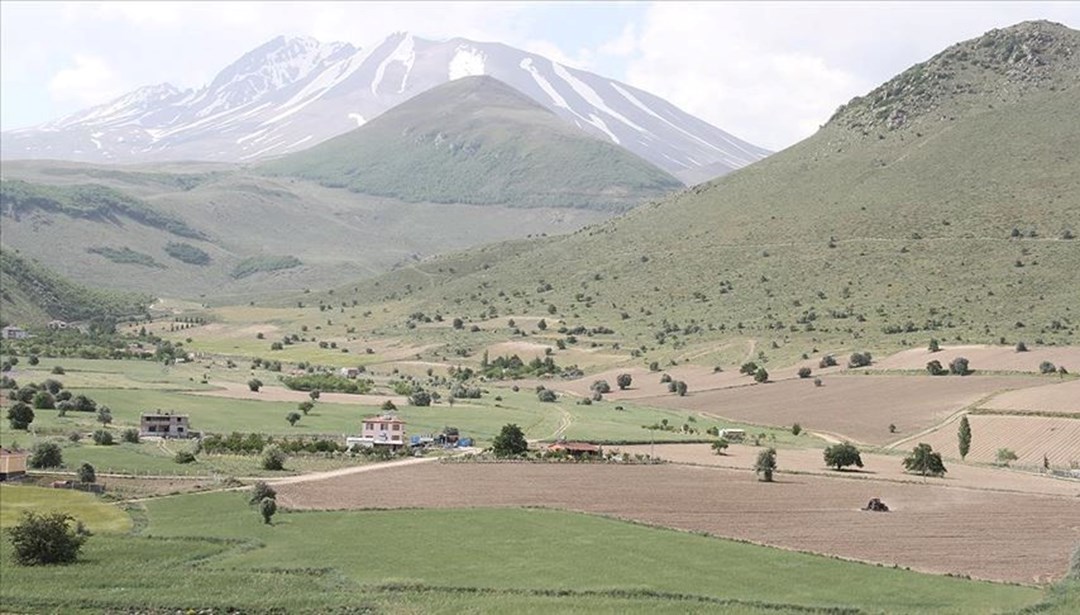 Kütahya ve Van'da arazi toplulaştırma ve tarla içi geliştirme çalışması yapılacak