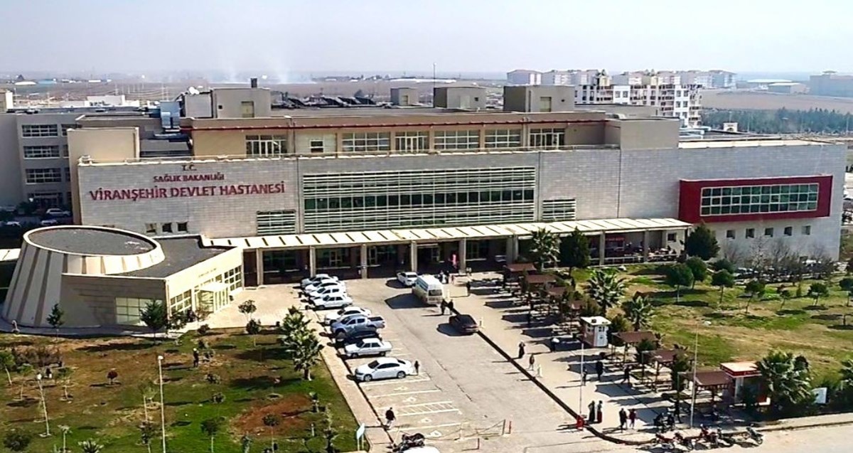 Küçük kız Viranşehir Devlet Hastanesi